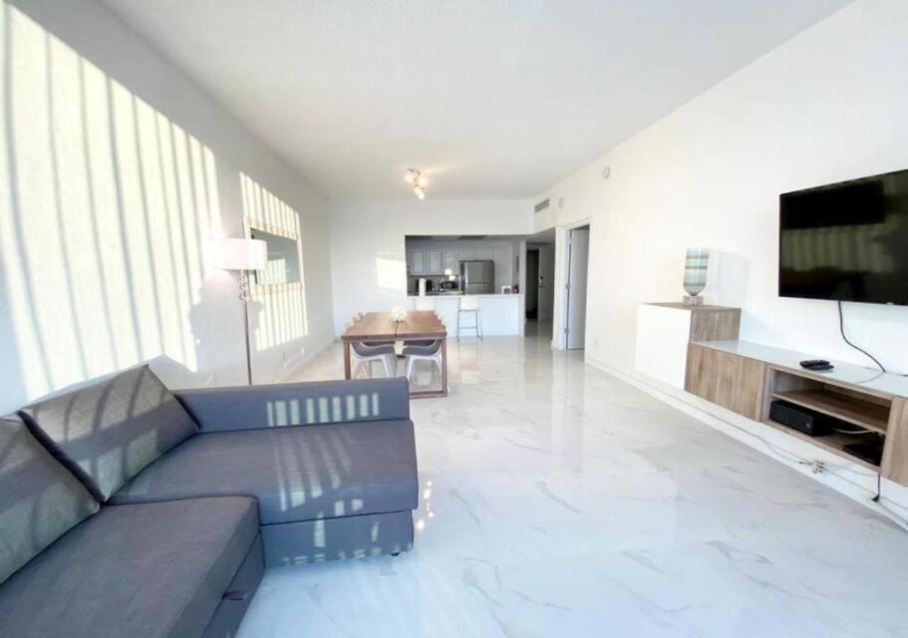 Zen Vacation Rentals Modern Penthouse Across Ocean 마이애미 비치 외부 사진