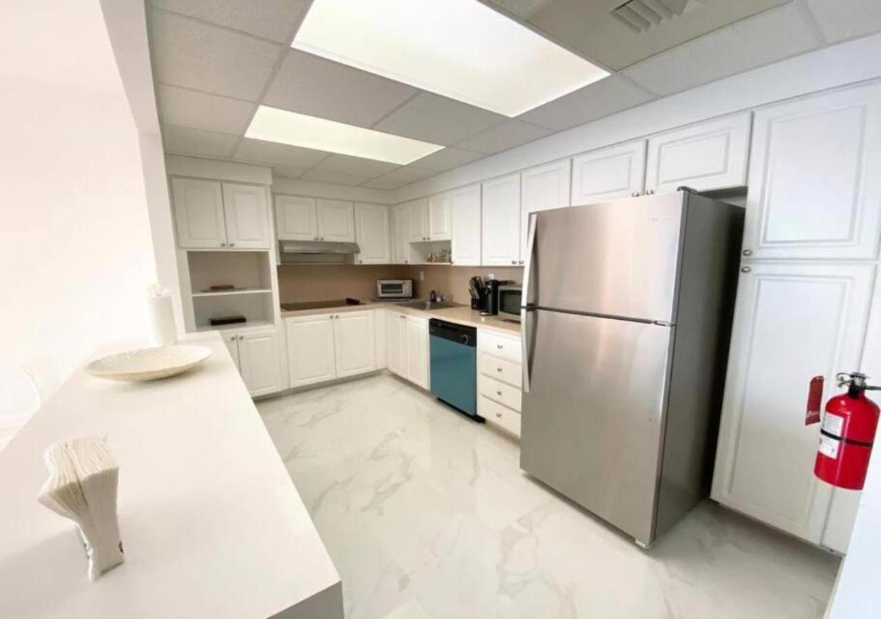 Zen Vacation Rentals Modern Penthouse Across Ocean 마이애미 비치 외부 사진