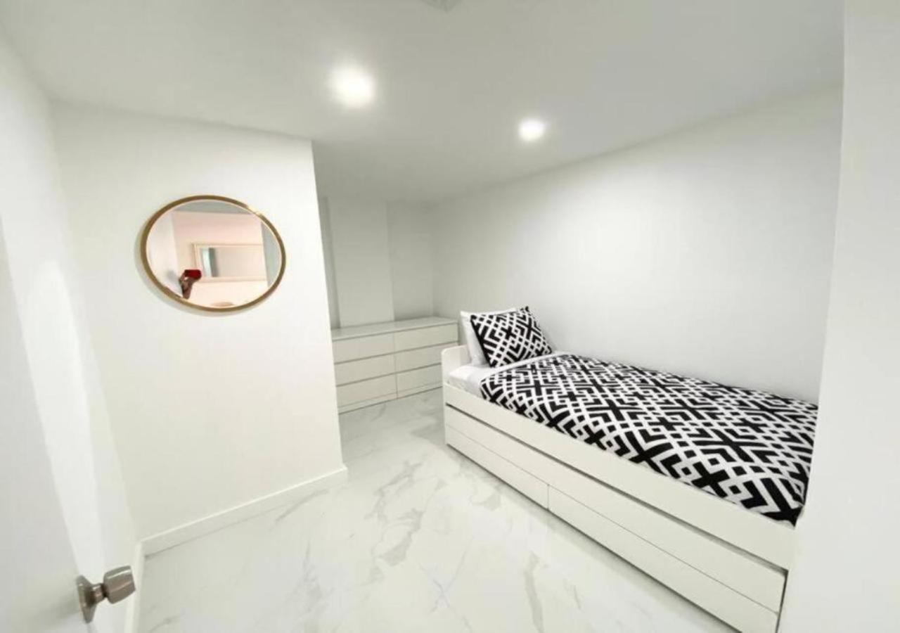 Zen Vacation Rentals Modern Penthouse Across Ocean 마이애미 비치 외부 사진