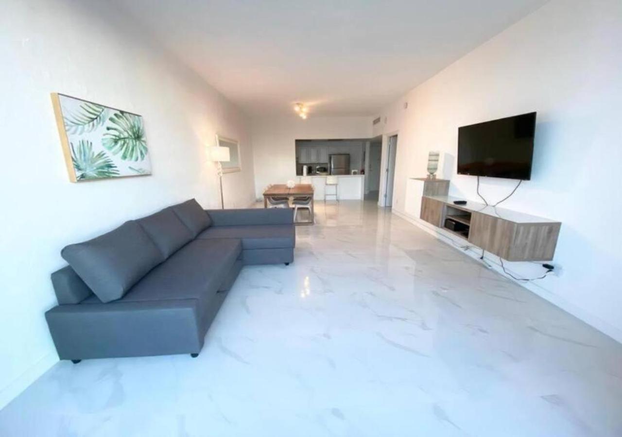 Zen Vacation Rentals Modern Penthouse Across Ocean 마이애미 비치 외부 사진