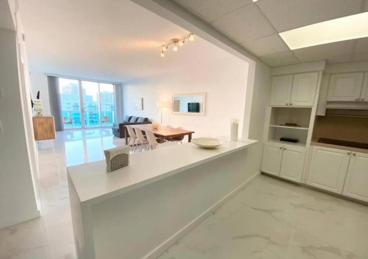 Zen Vacation Rentals Modern Penthouse Across Ocean 마이애미 비치 외부 사진