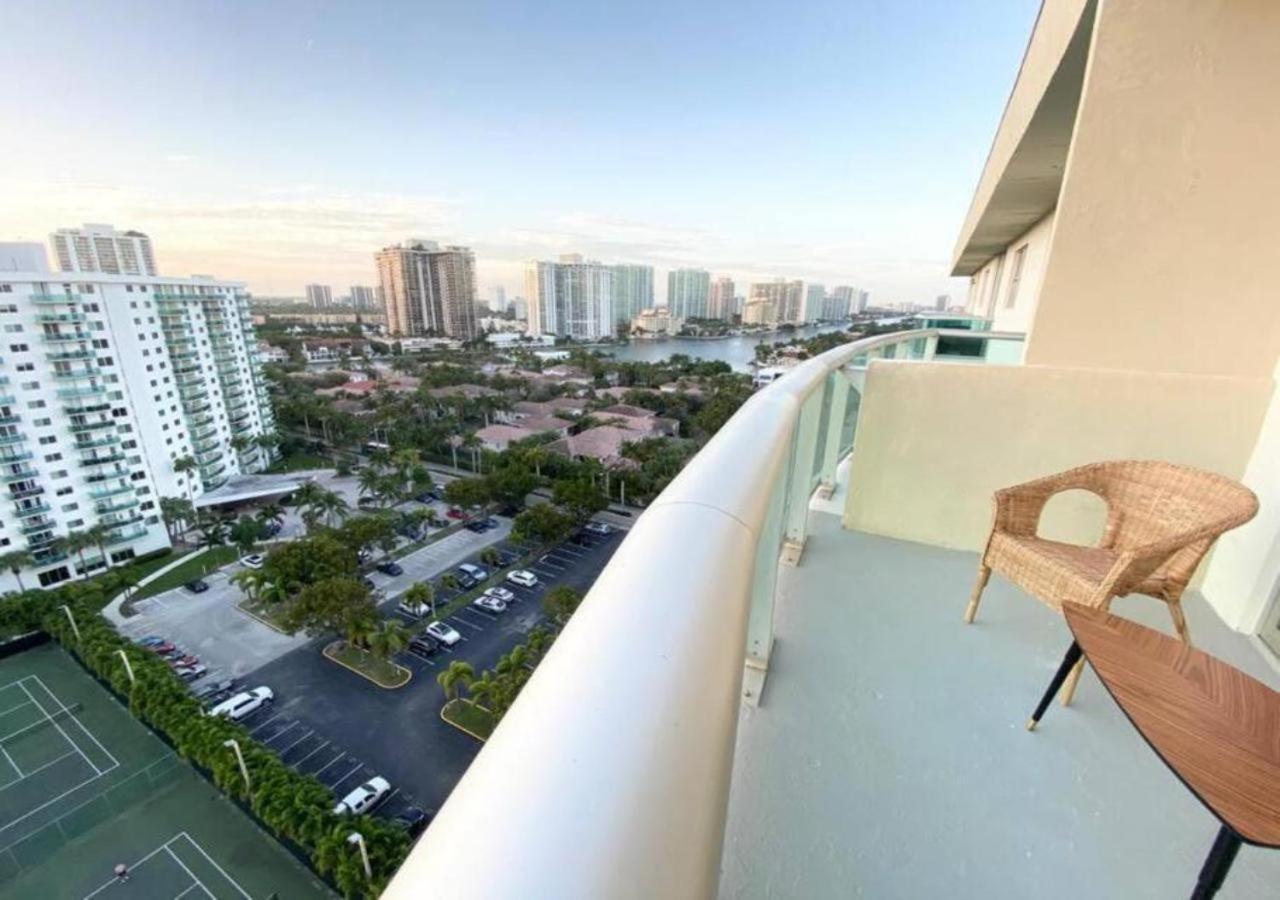 Zen Vacation Rentals Modern Penthouse Across Ocean 마이애미 비치 외부 사진